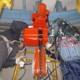 走行チェーンブロック交換工事 浄化センター